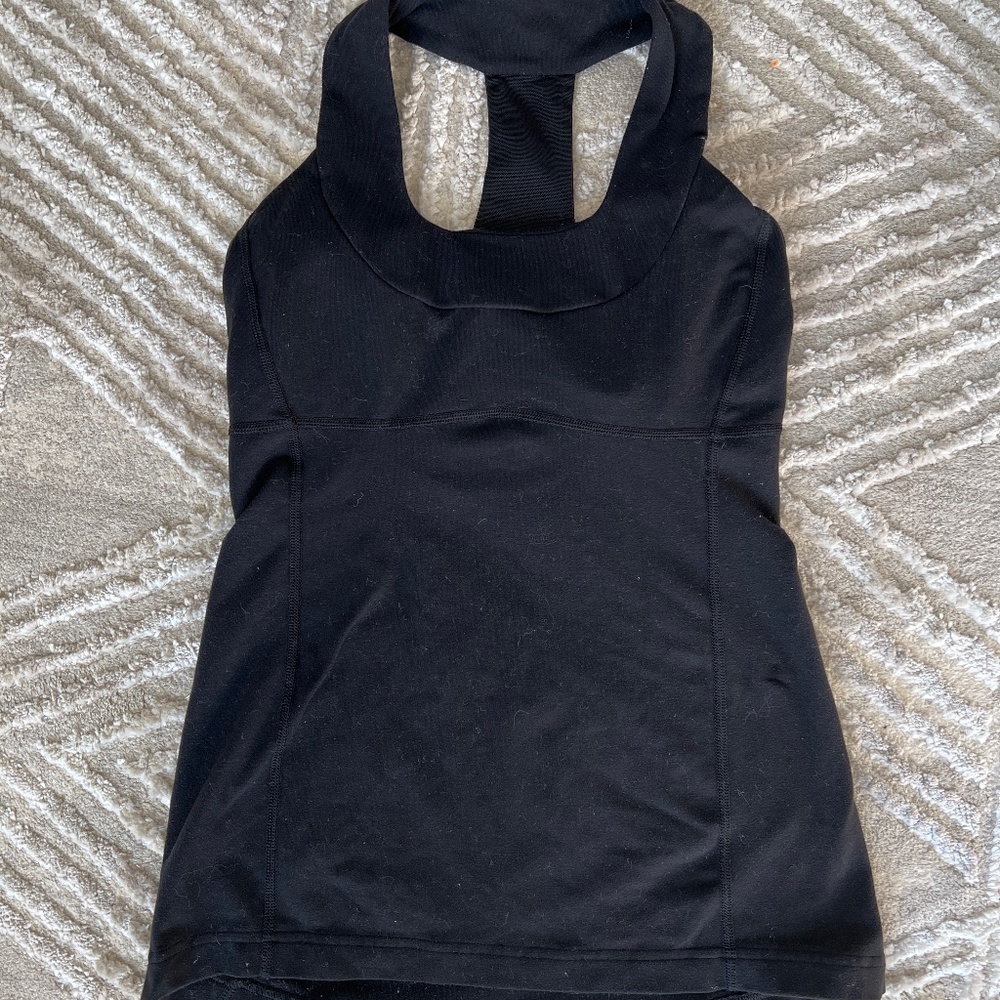 Lululemon tank